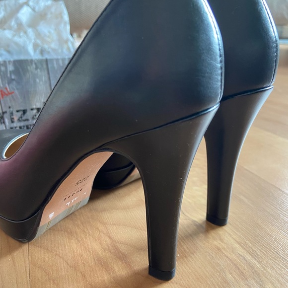Black high heels size 6 - Picture 5 of 6
